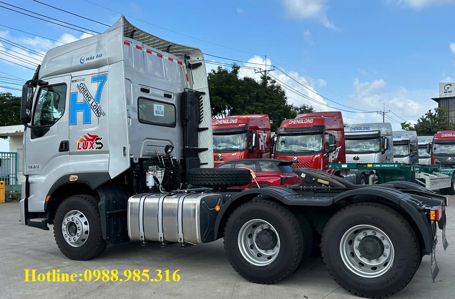 XE ĐẦU KÉO CHENGLONG H7 LuxS 445HP Cầu Láp - 6x4